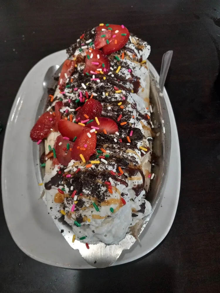 Banana Split Served