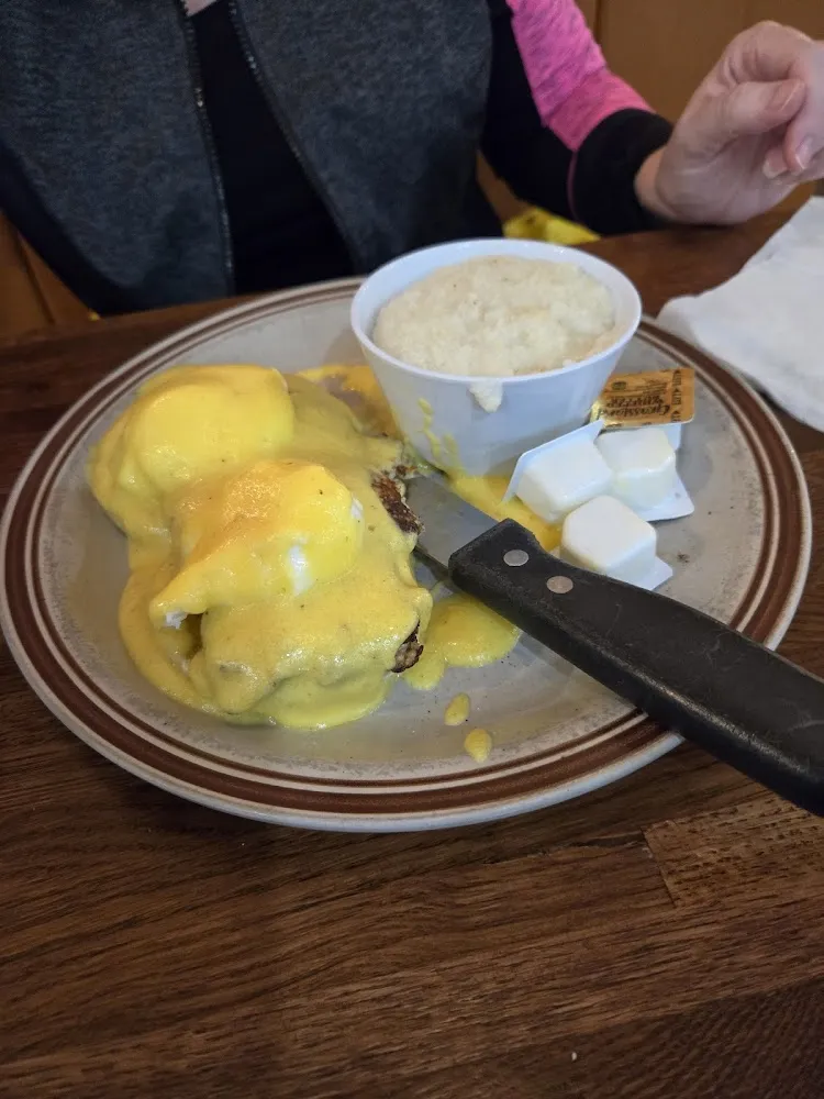 Crab Benedict with Grits